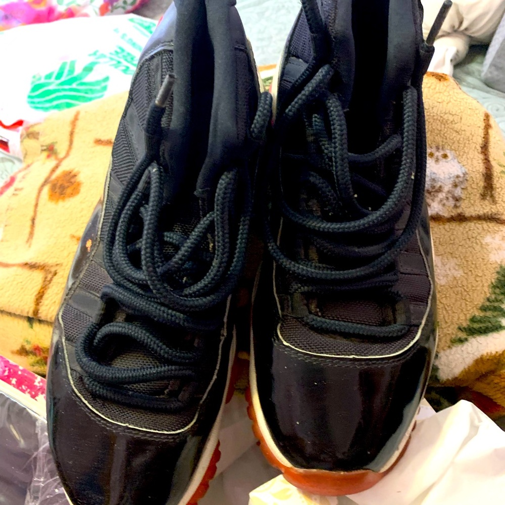 Nike gym shoes